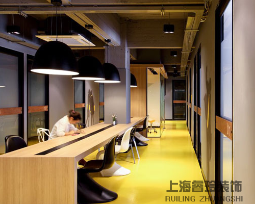 上海办公室装修时如何进行空间规划 