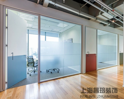 上海办公室装修如何可以运用空间？ 